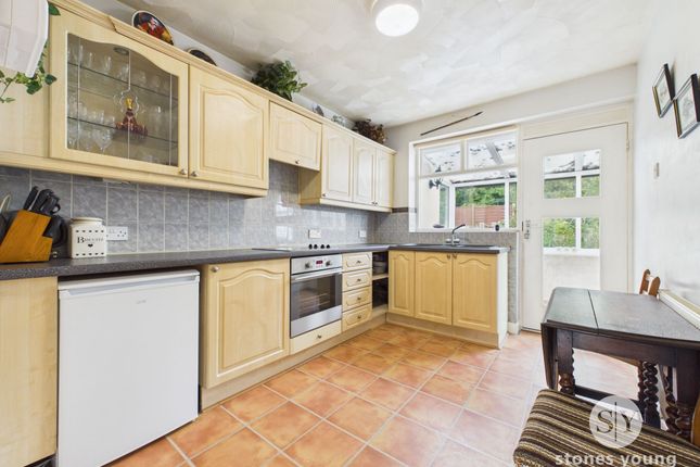 56 Cunliffe Close, Blackburn photo 3