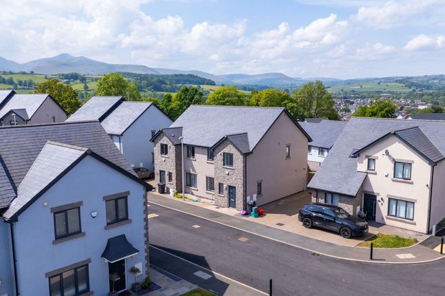 3-bed house on Plot 56 - No 46, Hoggan Park, Brecon, £299,500