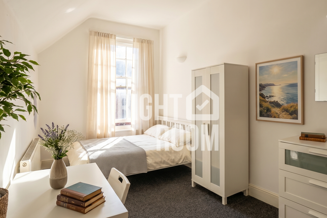 14a Edinburgh Road, Portsmouth photo 5