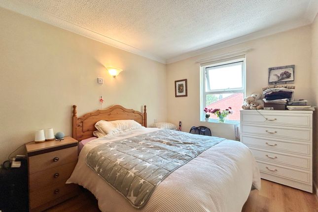 46 Homecourt House, Exeter photo 4