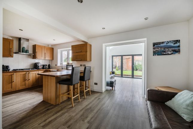 81, Benetfeld Road, Bracknell photo 3