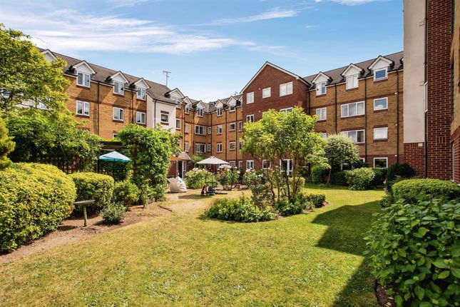 Flat for sale in Lower High Street, Watford