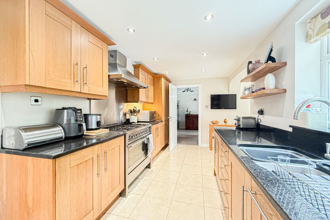 38 Barrymore Way, Wirral photo 2