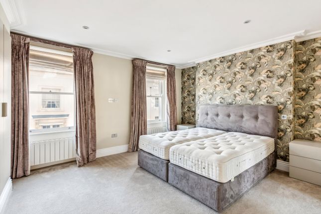 Terraced house to rent in Chester Row, Belgravia, London