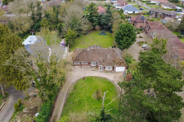 25 Fawkham Avenue, Longfield, Kent photo 2