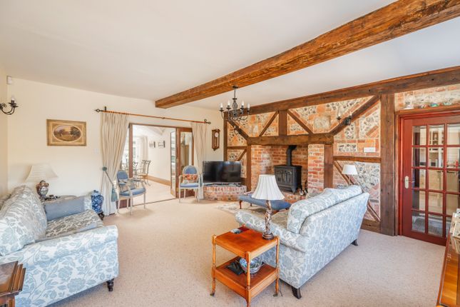 The Farmhouse, Chestnut Farm,, Church Road, Blandford Forum photo 2