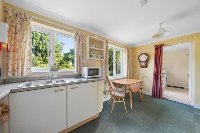 10 Rolls Court, Wantage photo 4