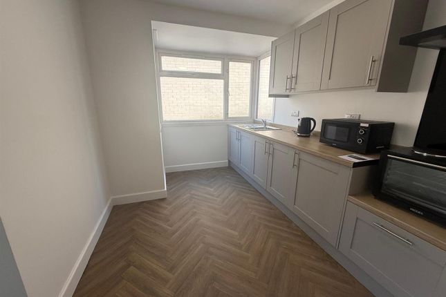 Room 2, 41, West Gate, Mansfield photo 5