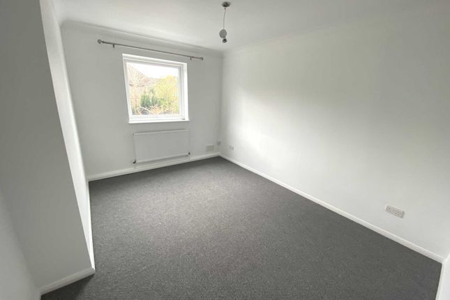 67 Brook Court, Watling Street, Radlett photo 5