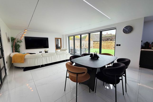 Manor Close, Harpole photo 4