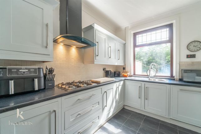 16, Robert Street, Rossendale photo 3