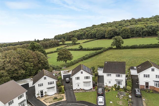 8, Manor Court, Vale Of Glamorgan photo 4