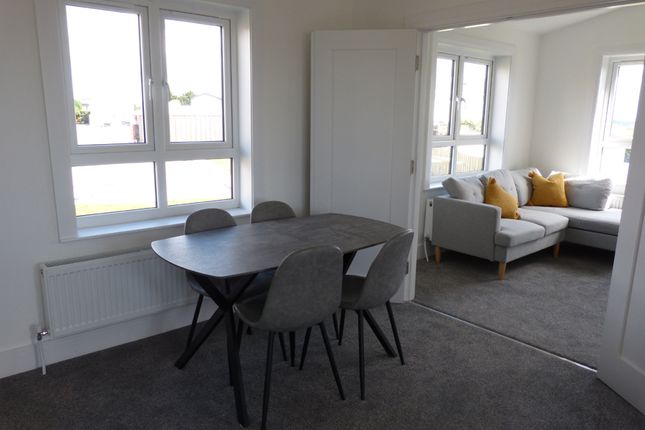 11, Manor Park, Penwithick photo 2