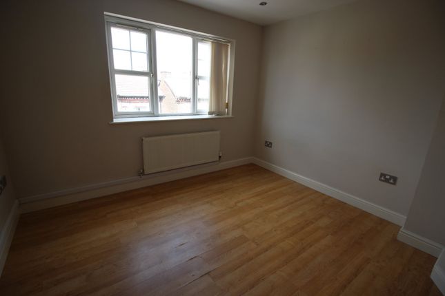 Flat 16, 132, Moscow Drive, LIVERPOOL photo 4