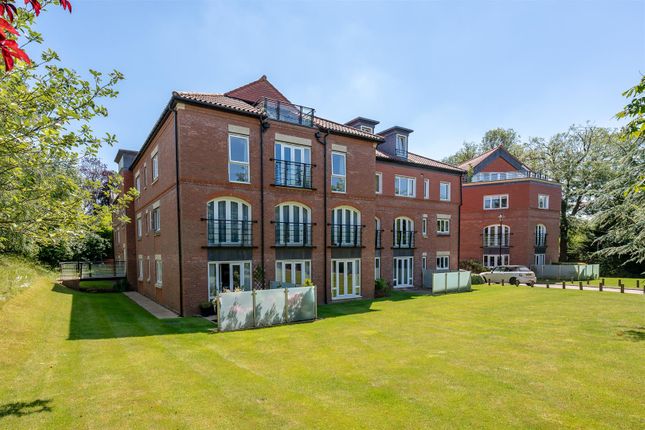 Thumbnail Flat for sale in The Avenue, York