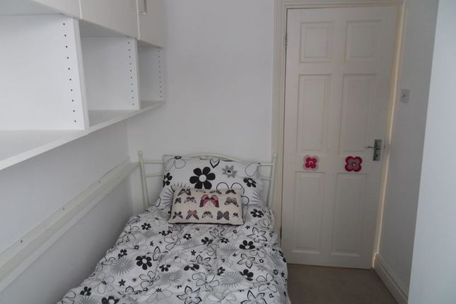 12, Albert Road, Harrow photo 5
