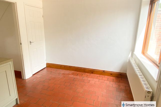 7, Goseley Crescent, Swadlincote photo 5