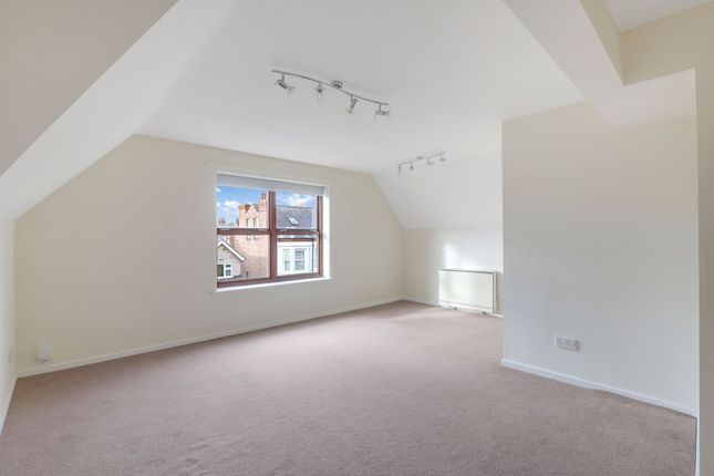 Flat 8, Pierrepont Court, Nottingham photo 2