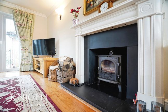 5, Stoneleigh Park, Colchester photo 3