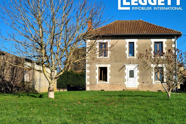 Thumbnail Villa for sale in Pleuville, Charente, Nouvelle-Aquitaine