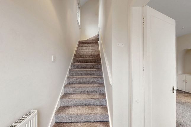 116 Carnock Crescent, Glasgow photo 3