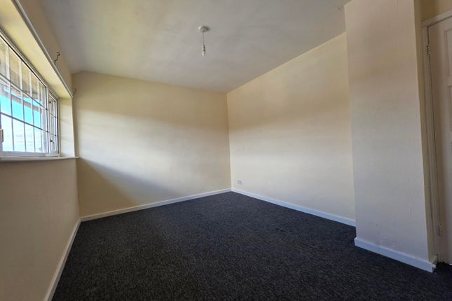 9, WOLVERHAMPTON photo 5