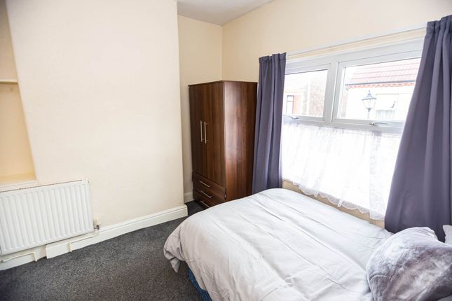 Semi-detached house to rent in Edinburgh Road, Liverpool