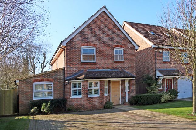 Thumbnail Detached house for sale in Hadleigh Close, Shenley, Radlett
