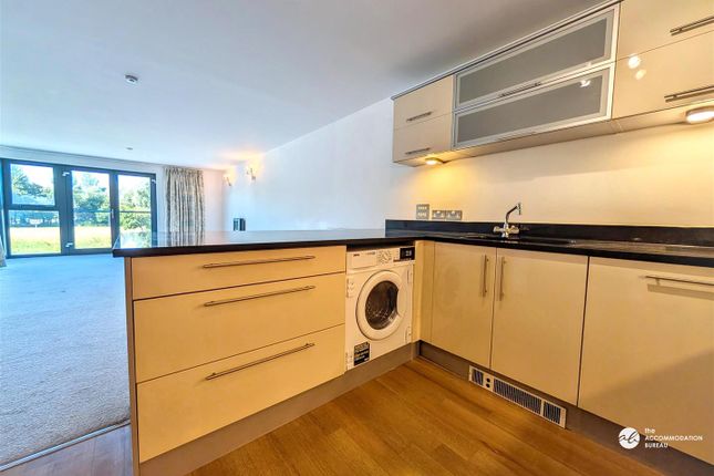 5 Tides Reach Apartments, Egloshayle Road, Wadebridge photo 4