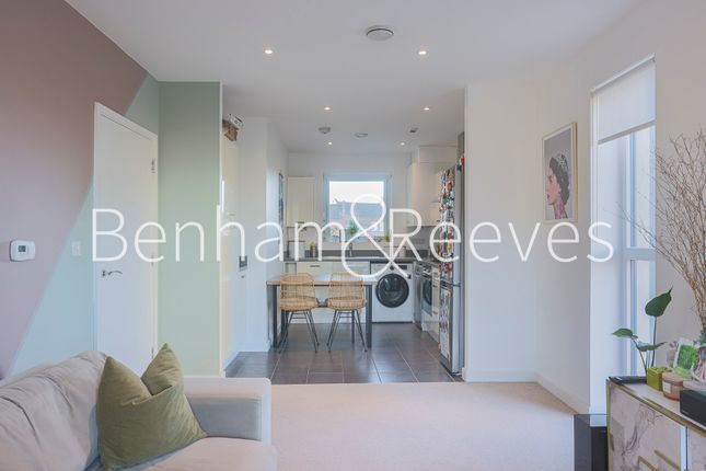 Flat to rent in Artillery Place, Woolwich
