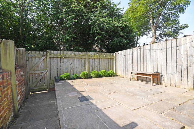 14 Valley Road, Harrogate photo 4