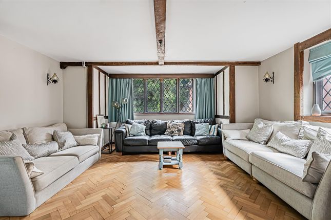 Staunton Cottage, The Avenue, Radlett photo 3