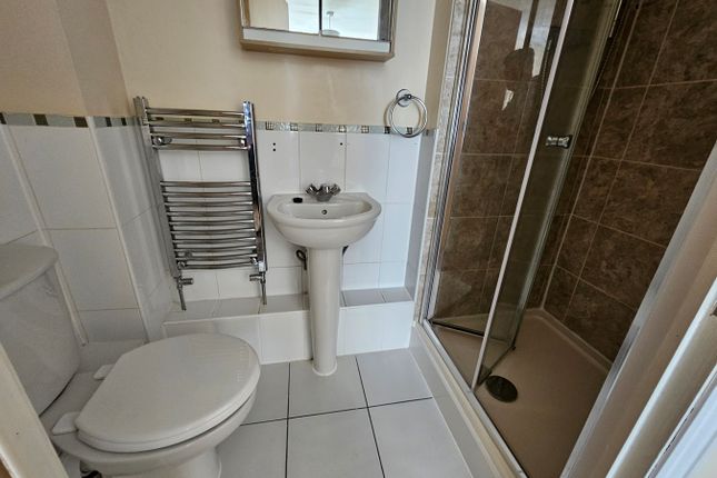 Town house for sale in Cunningham Avenue, Hatfield