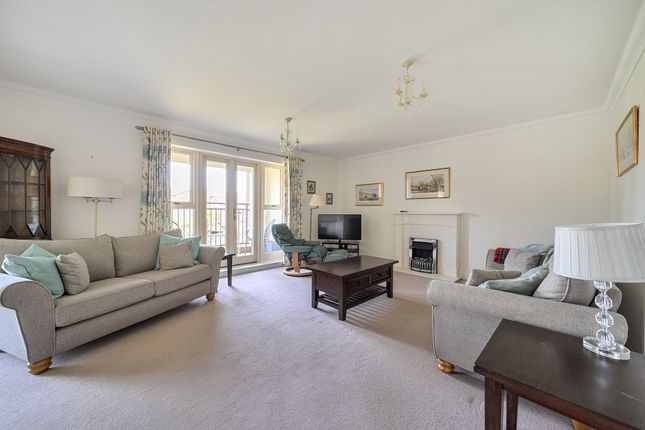 5 Orchard Gardens, Pulborough photo 3