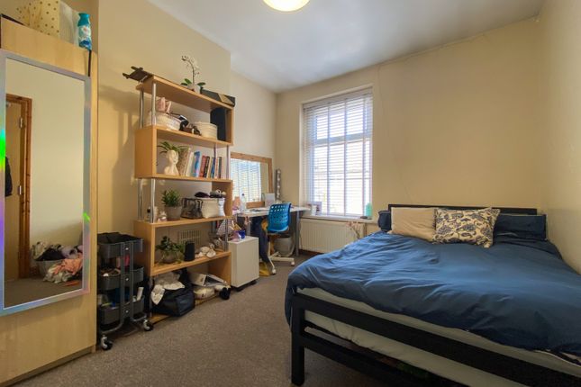 82, May Street, Cardiff photo 4