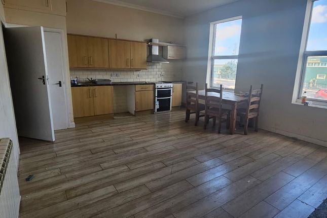 Flat I, 2, Freeman Street, Grimsby photo 2