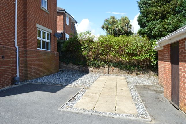 1 William Lodge, 60, Cranbrook Road, Poole photo 4