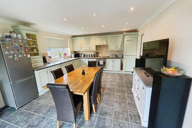 16, Short Lane, Feltwell photo 3