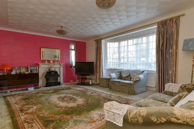 Maidstone Road, Chatham photo 4