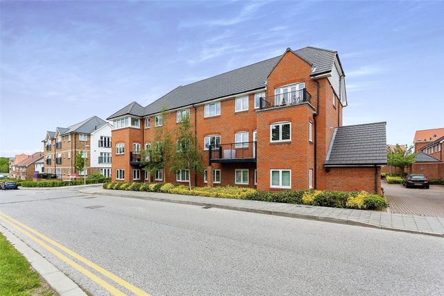 Flat for sale in Illett Way, Faygate, Horsham, West Sussex