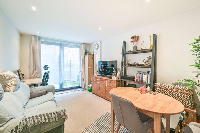 1-bed flat on High Road, Willesden Green, £300,000