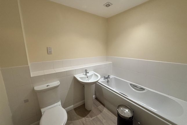 5, Hornbeam House, Banbury photo 5