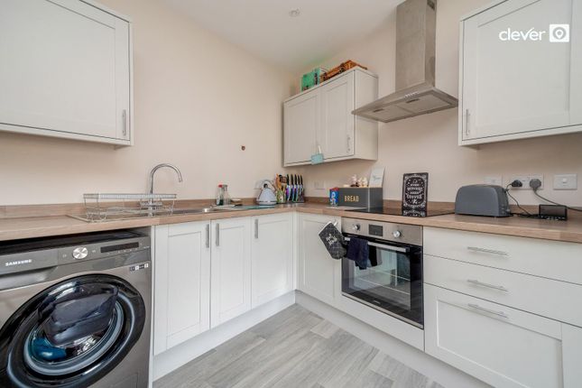 Flat 2, 5, Arundel Crescent, Plymouth photo 5