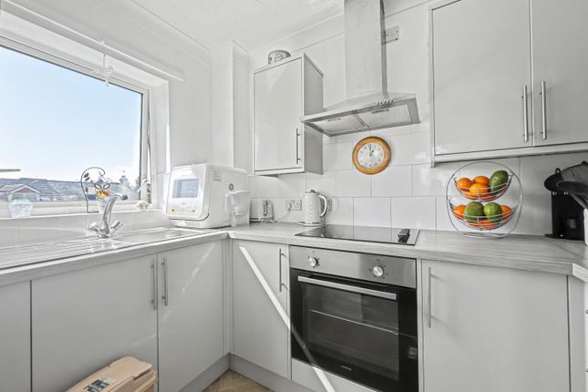 Flat 45, Sunnyhill Court, Parkstone, Poole photo 4