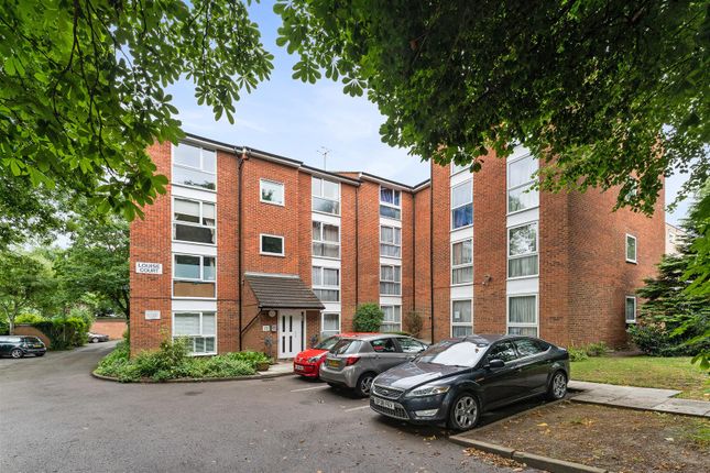 Thumbnail Flat for sale in Louise Court, Grosvenor Road, Wanstead