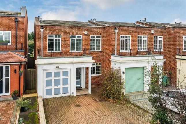 3-bed house on 111, Peaches Close, South Cheam, £675,000