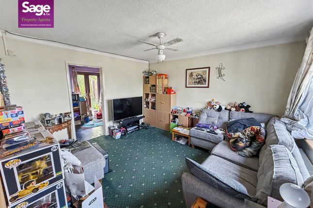 18, Preseli Close, Risca photo 2