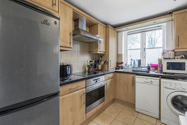 230, Brompton Park Crescent, London photo 3