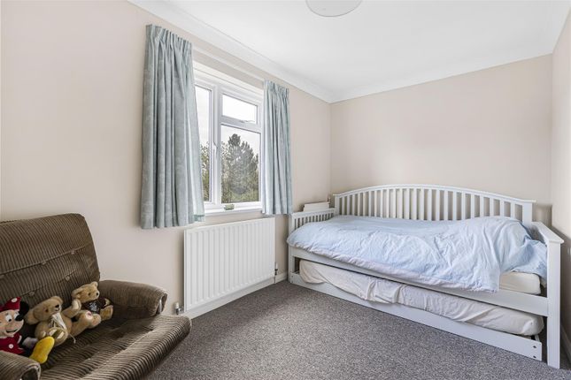 Flat for sale in Lilac Court, Cambridge
