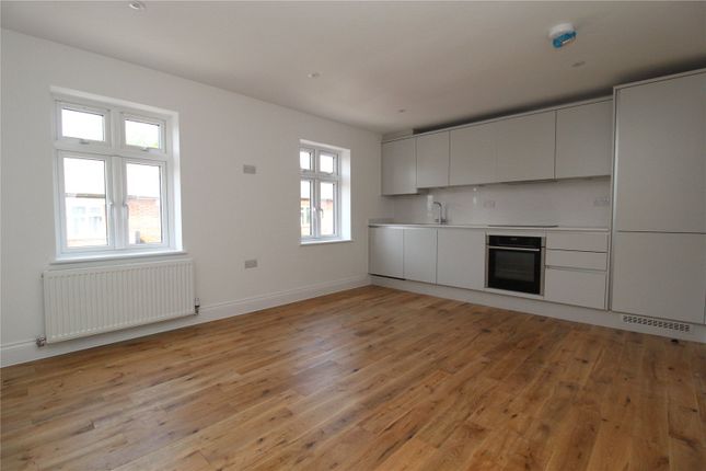 Thumbnail Flat to rent in St. Michaels Mews, Kings Road